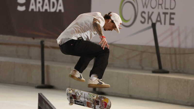 Gustavo Ribeiro é campeão da Liga Mundial de Skate Street, skate